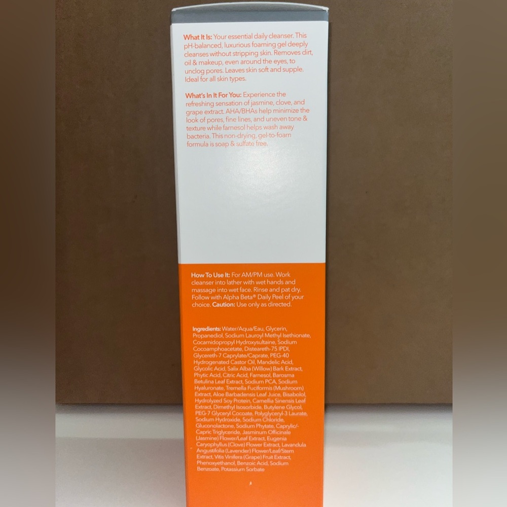 Alpha Beta AHA/BHA Daily Cleansing Gel -